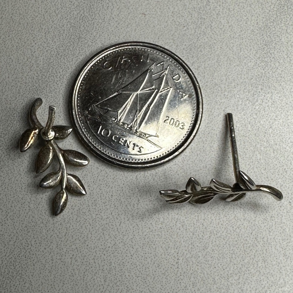 Sterling Silver Olive Branch Leaf Climber Stud Earrings 925 - Picture 2 of 2